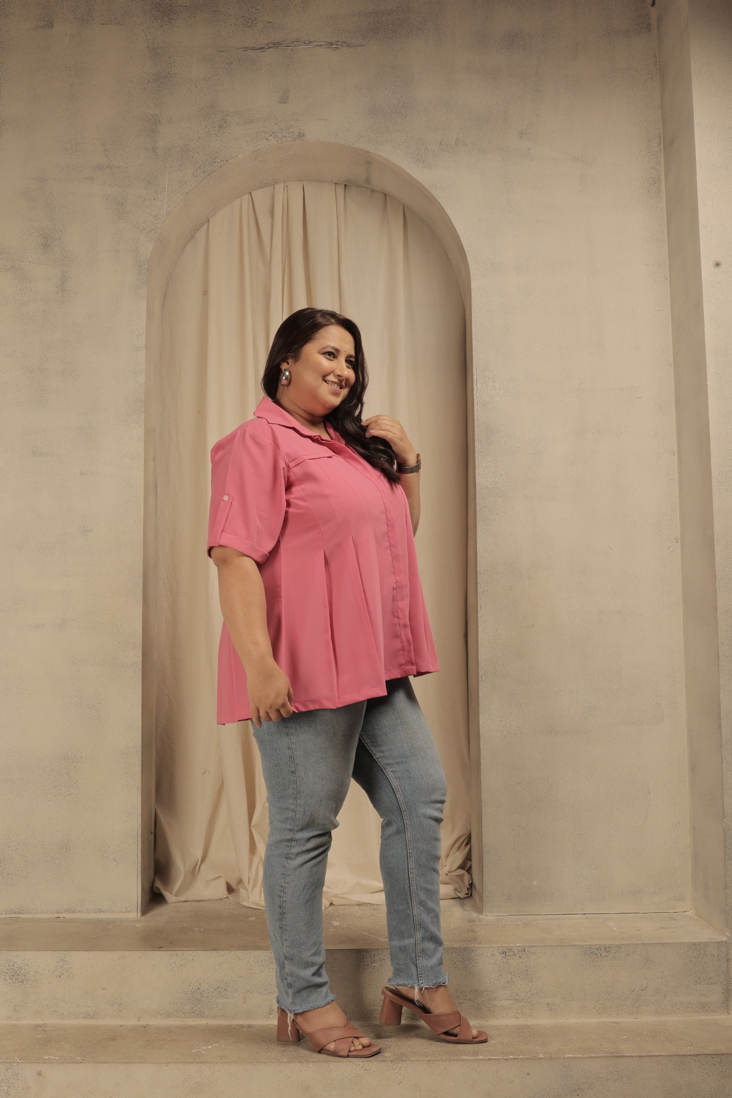 Sleeve Flaps Pleated Shirt