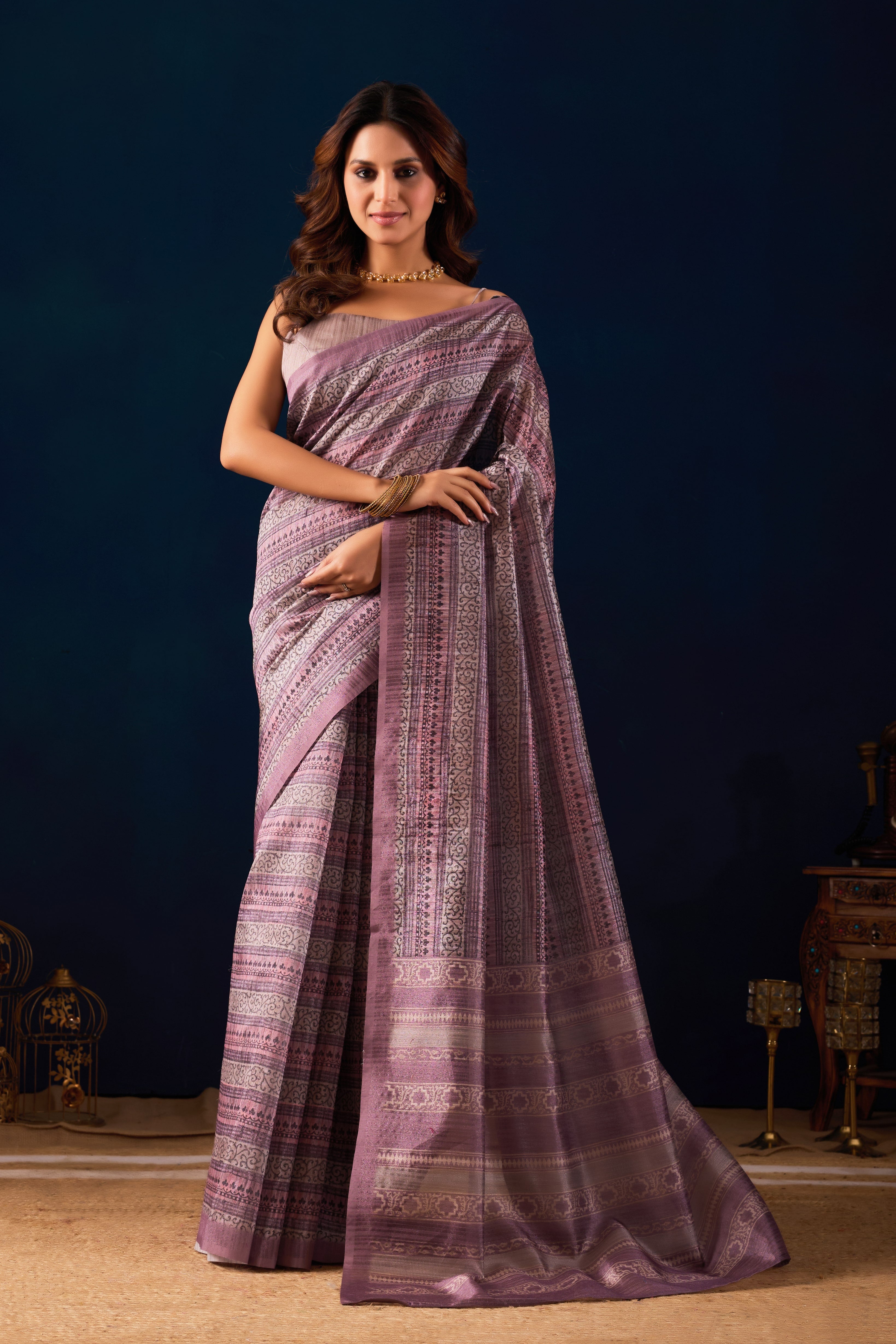 Charming Lavender-Mauve Silk Saree with All-Over Geometric Banded Print