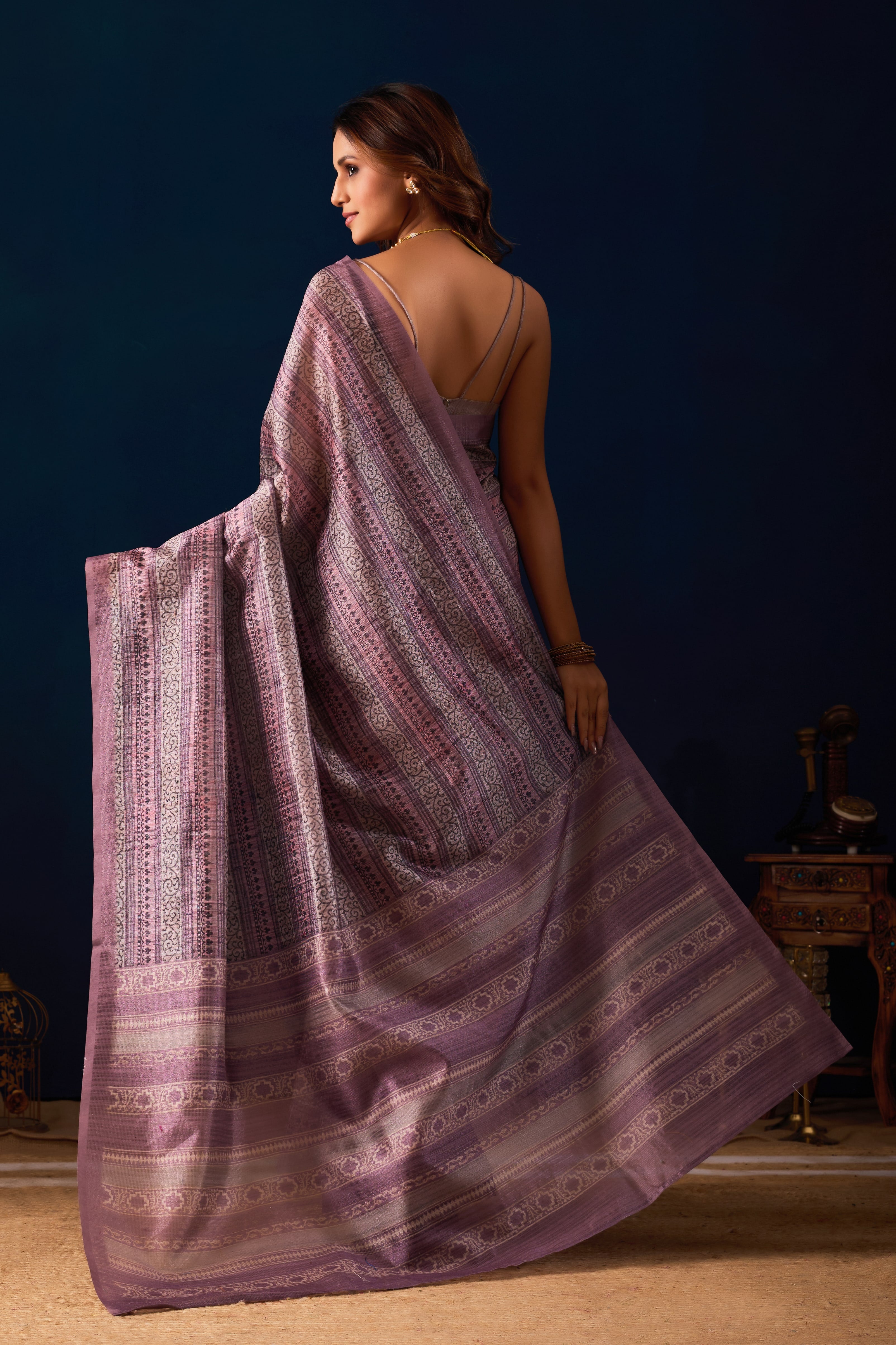 Charming Lavender-Mauve Silk Saree with All-Over Geometric Banded Print