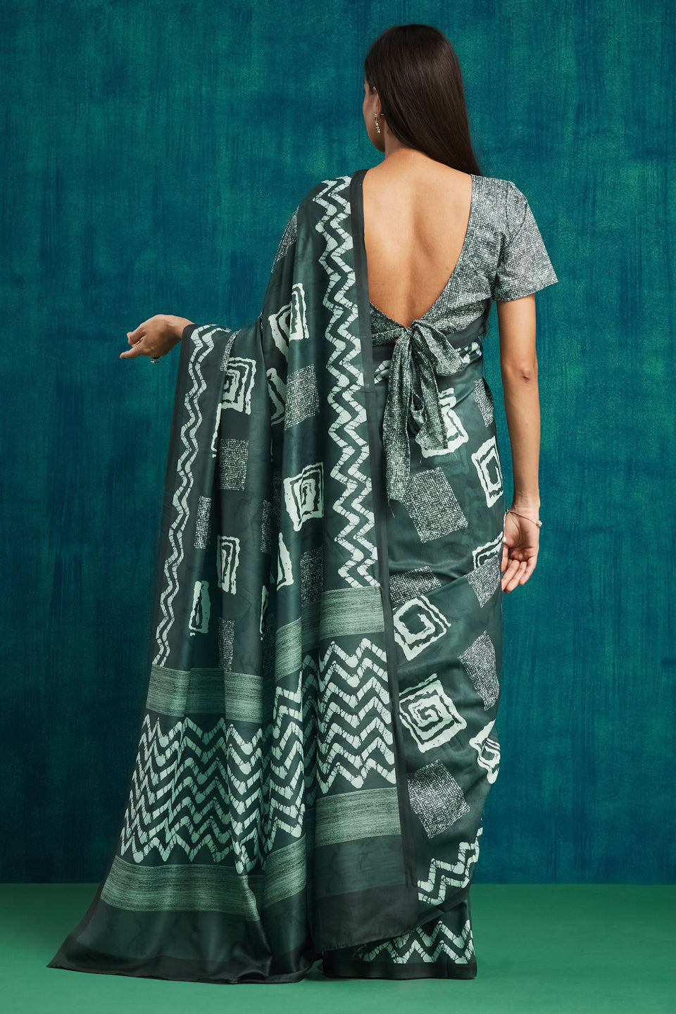 Chevron Prints Muslin Cotton Ready To Wear Pocket Saree