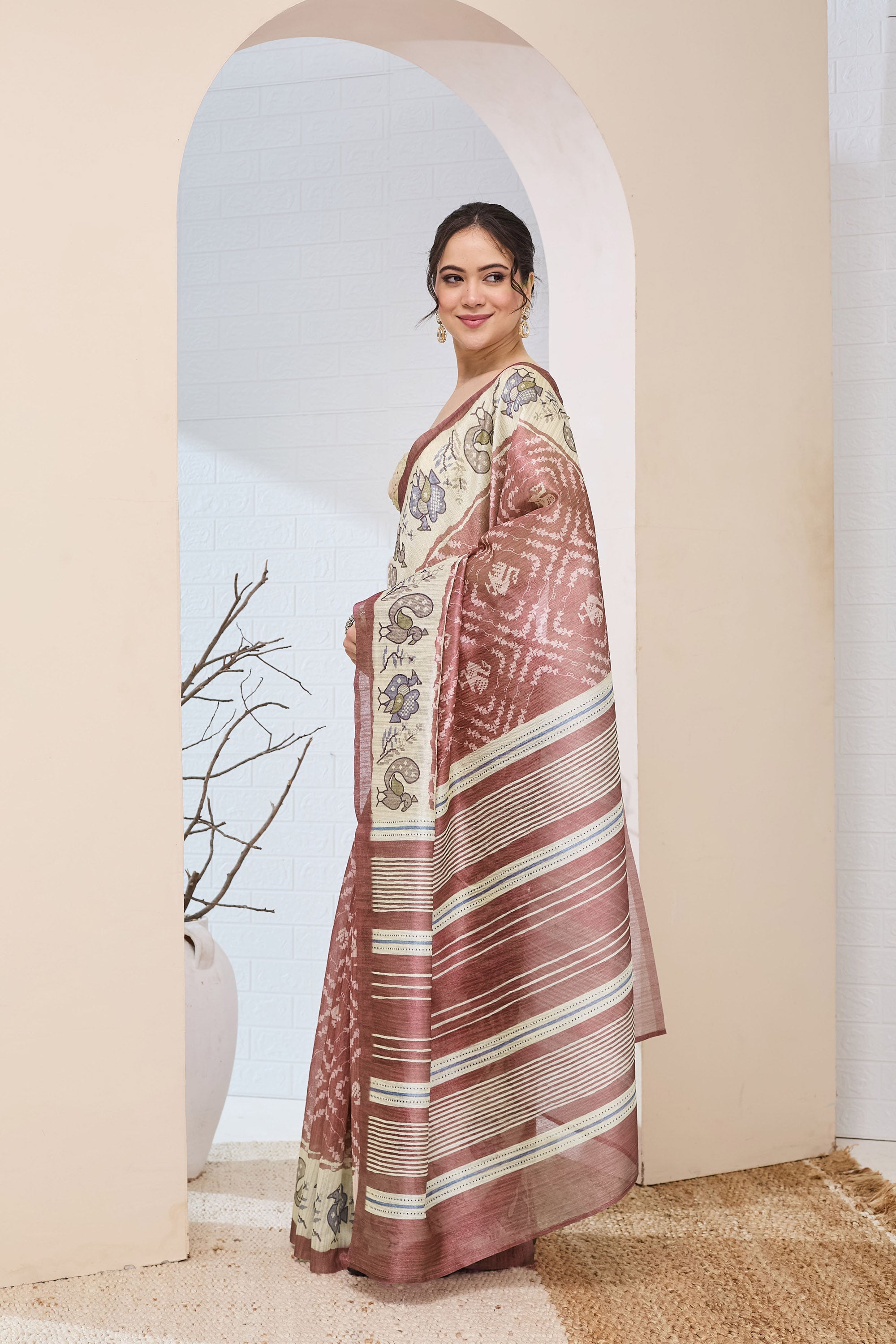 Pink Geometric Printed Silk Blend Ready To Wear Saree