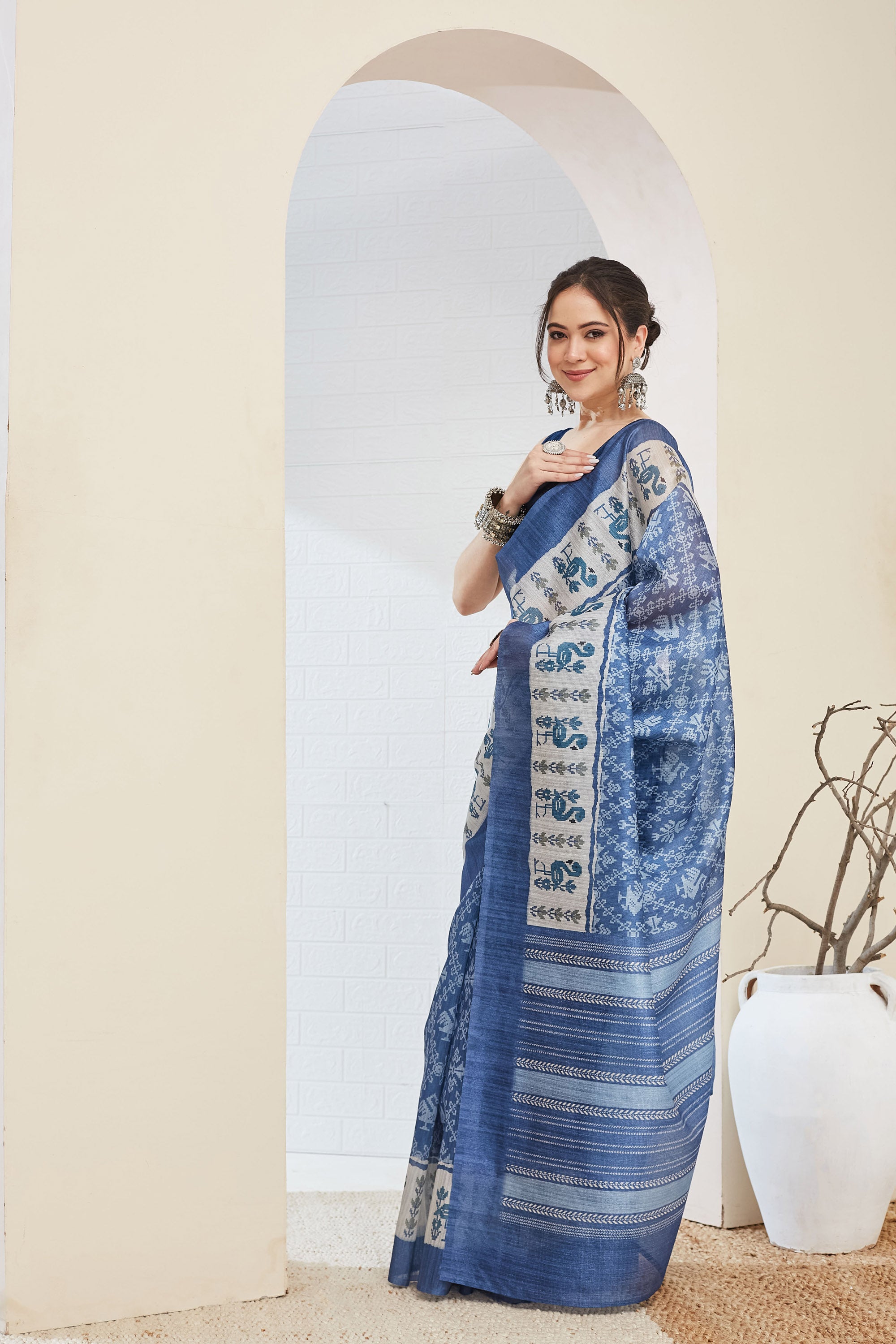 Blue Geometric Printed Silk Blend Ready To Wear Saree