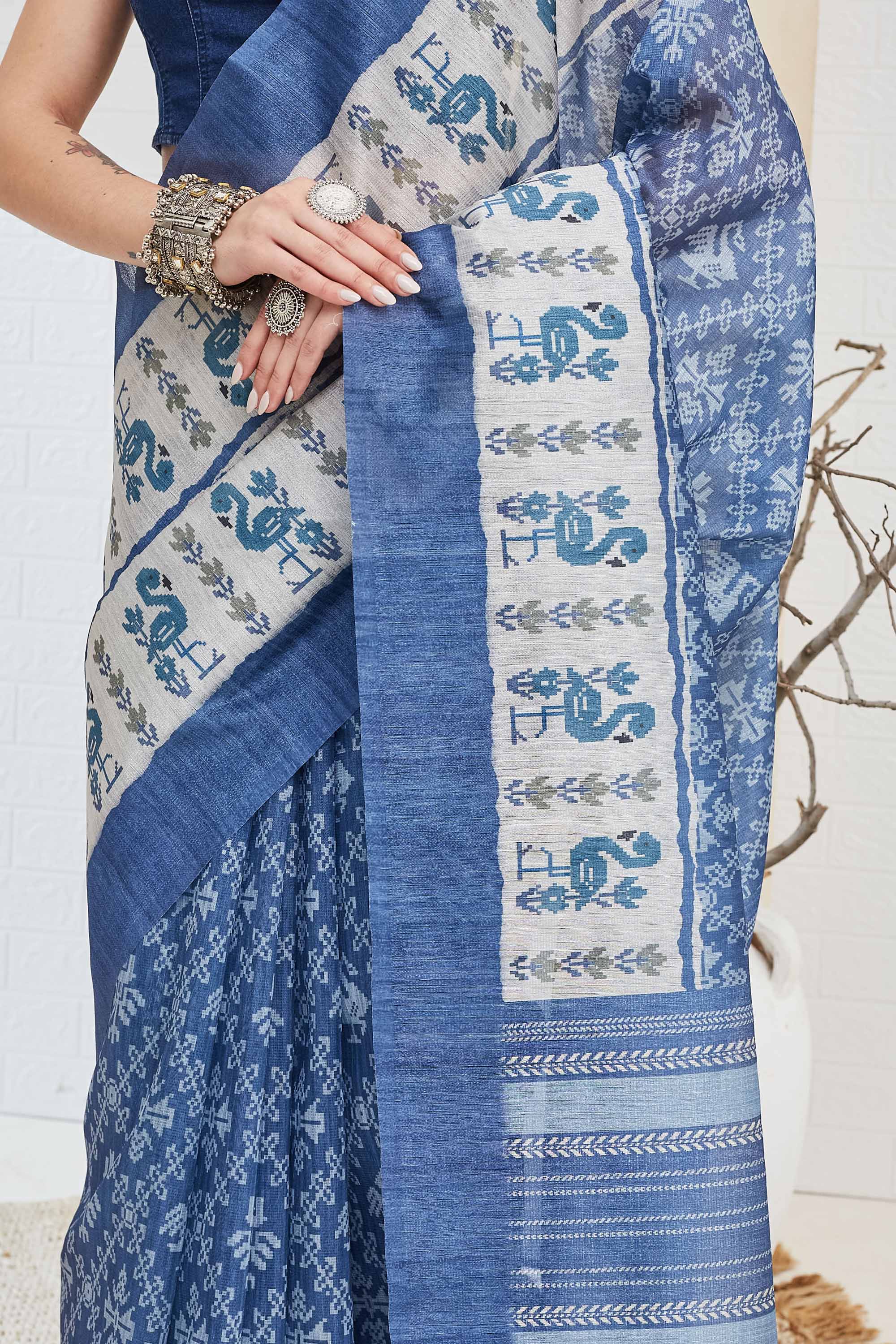 Blue Geometric Printed Silk Blend Ready To Wear Saree