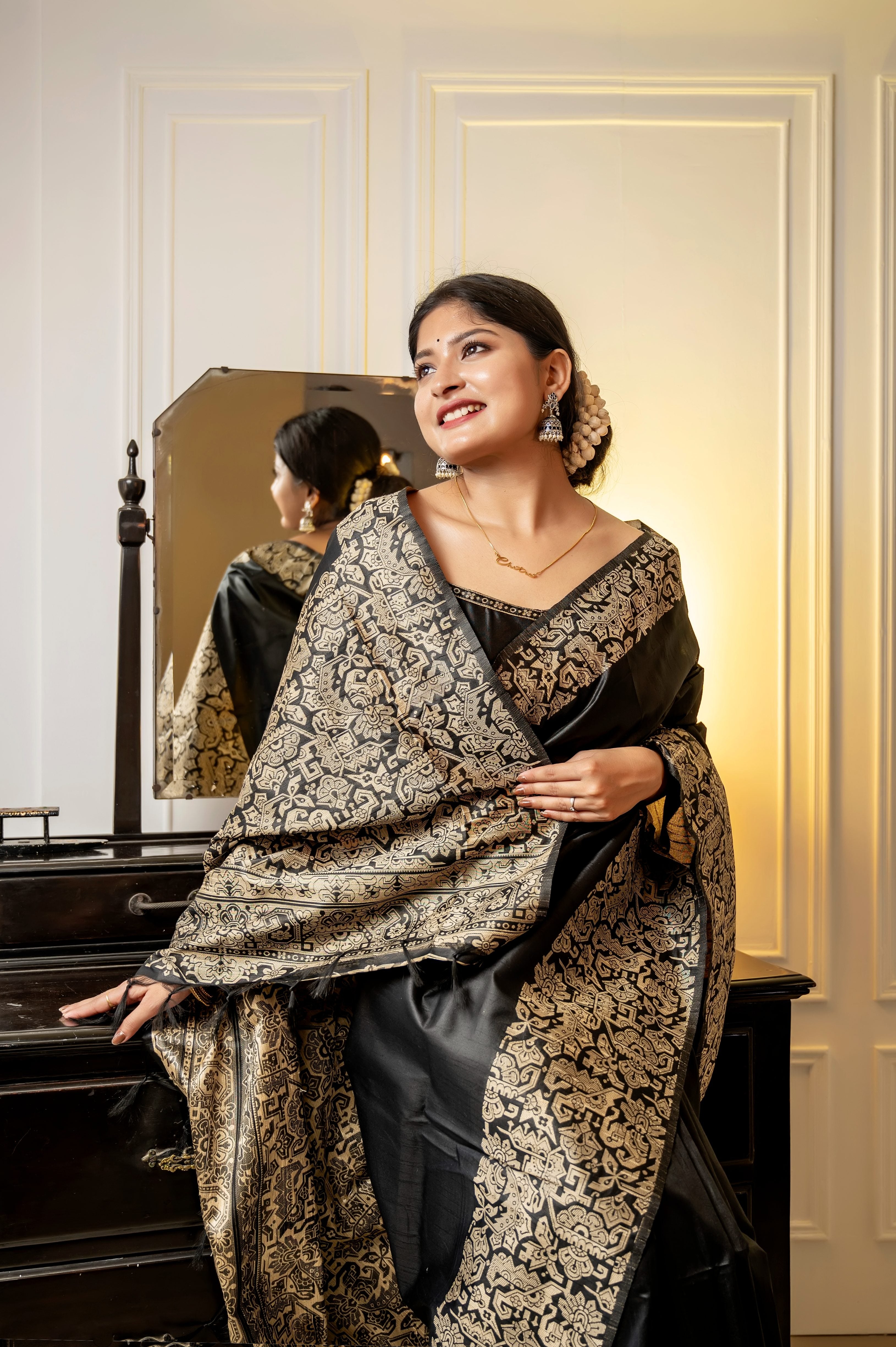 Black Color Handloom Raw Silk Traditional Saree