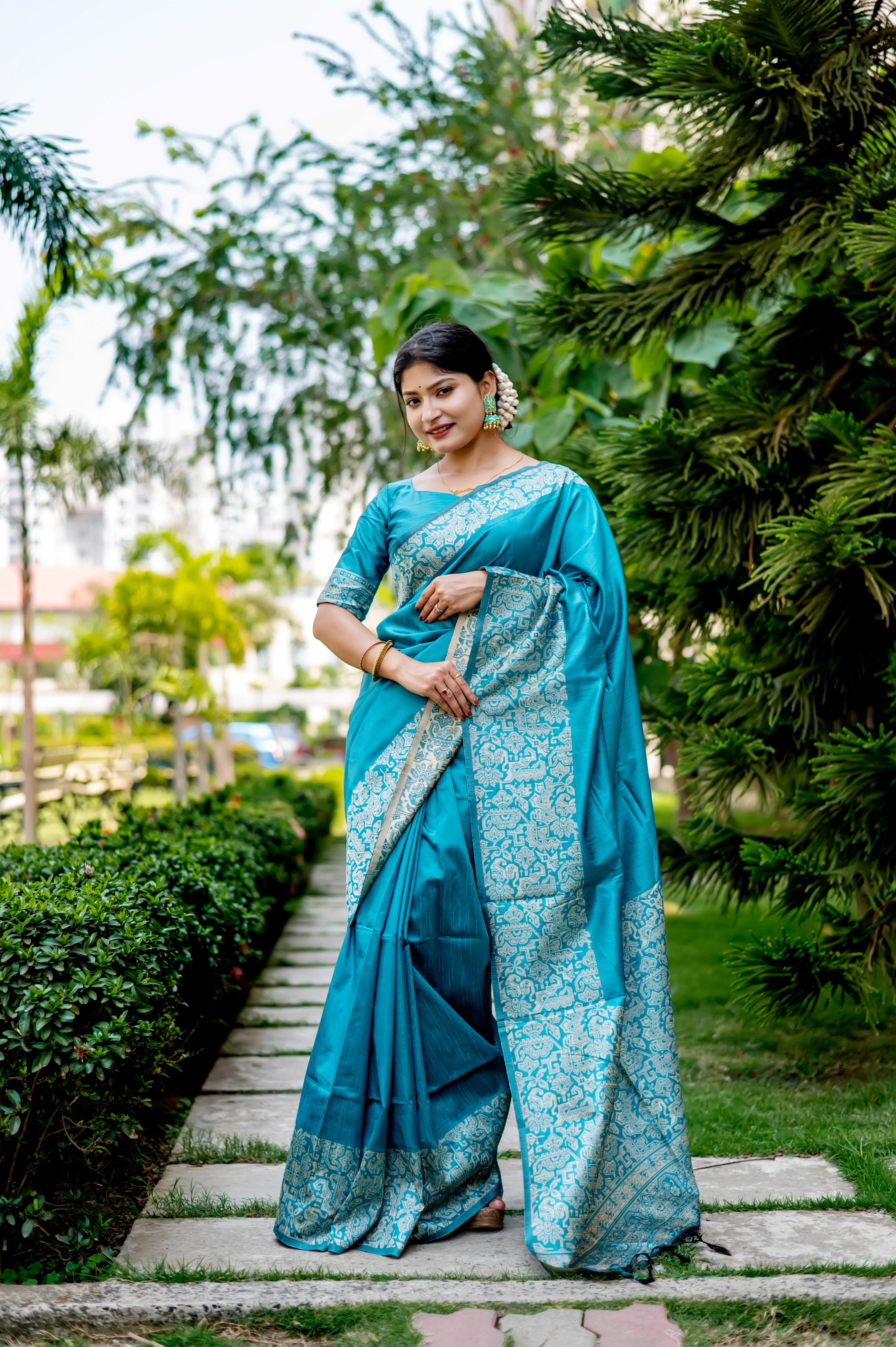 Firozi Color Handloom Raw Silk Traditional Saree