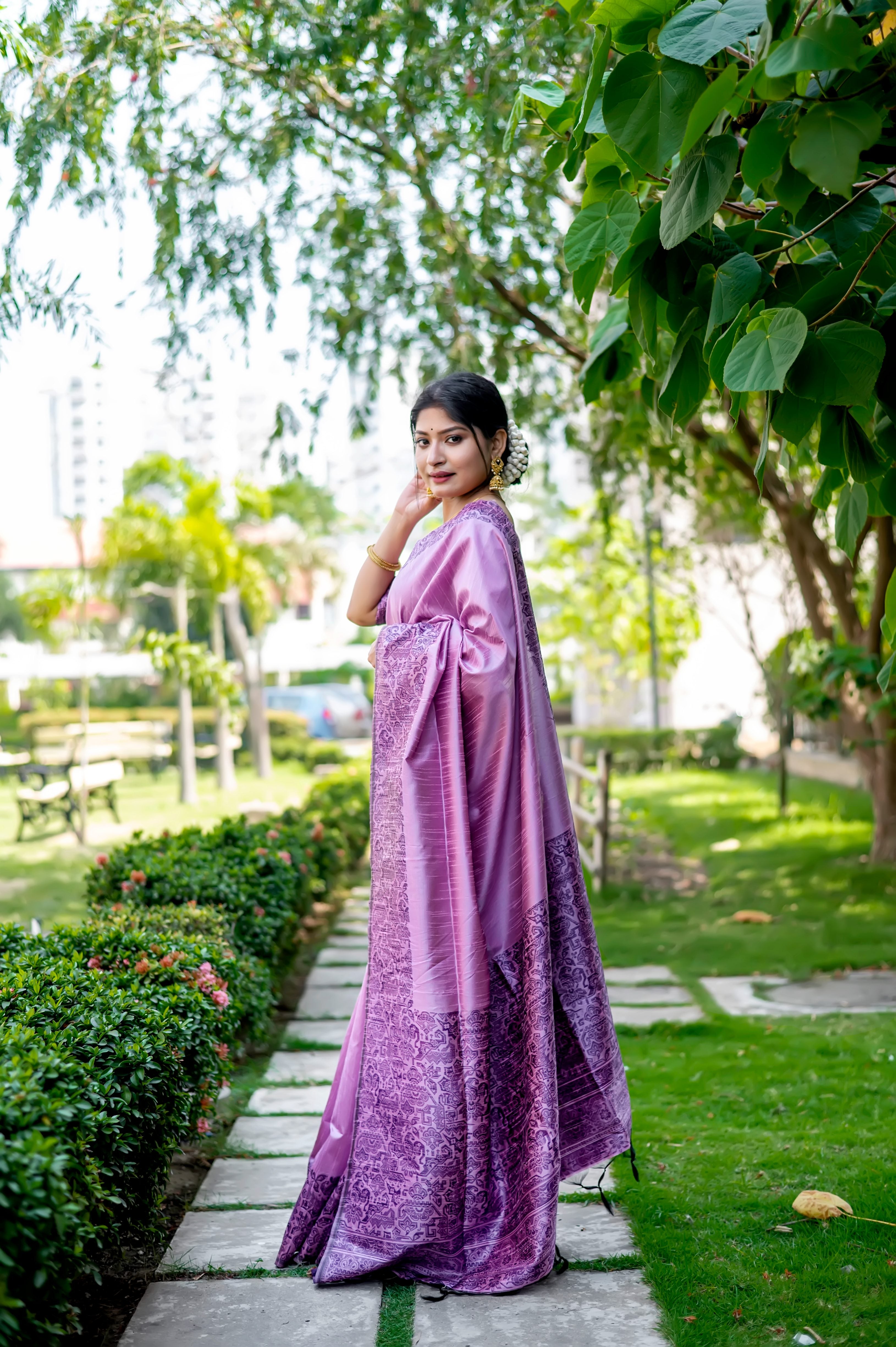 Light Purple Color Handloom Raw Silk Traditional Saree