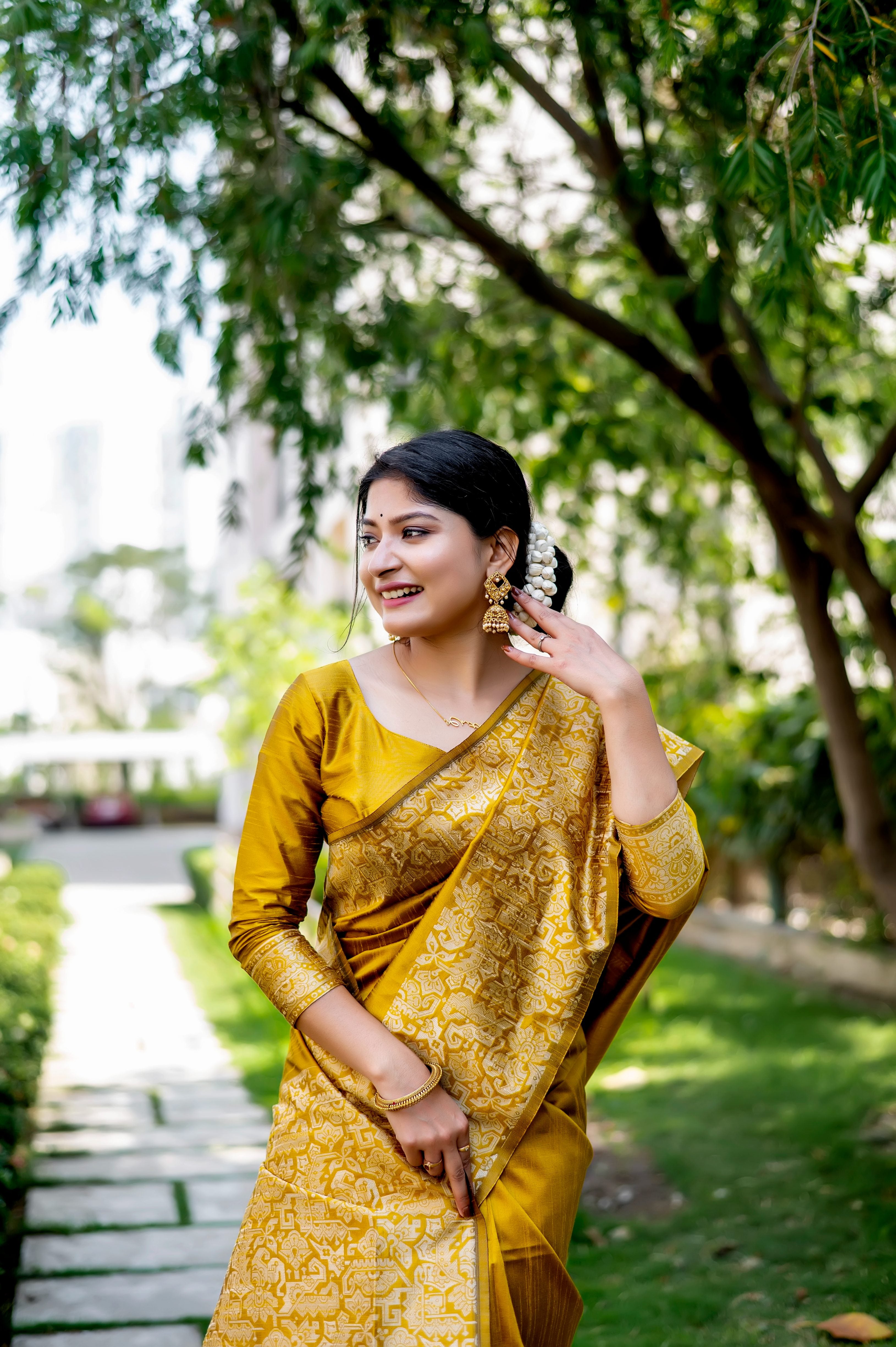 Yellow Color Handloom Raw Silk Traditional Saree