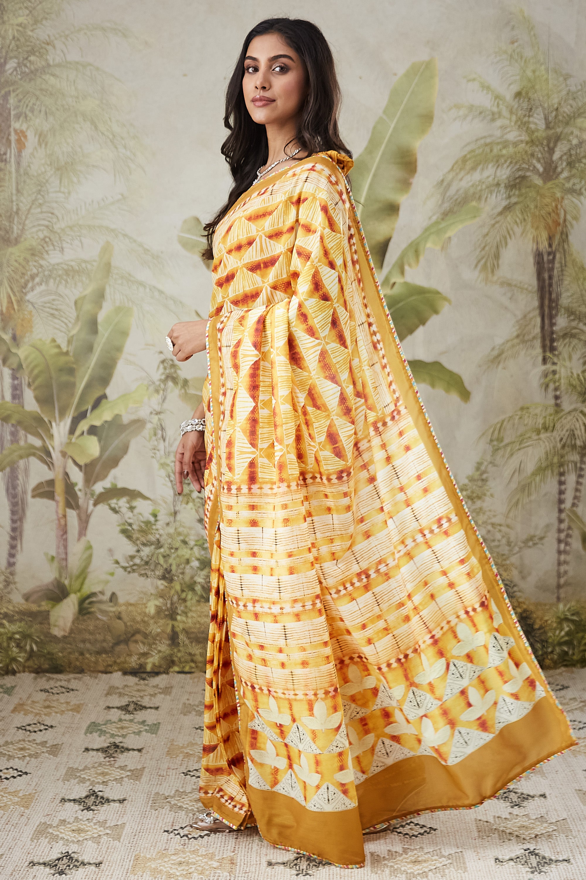 Geometric Prints Lace Border Ready To Wear Saree