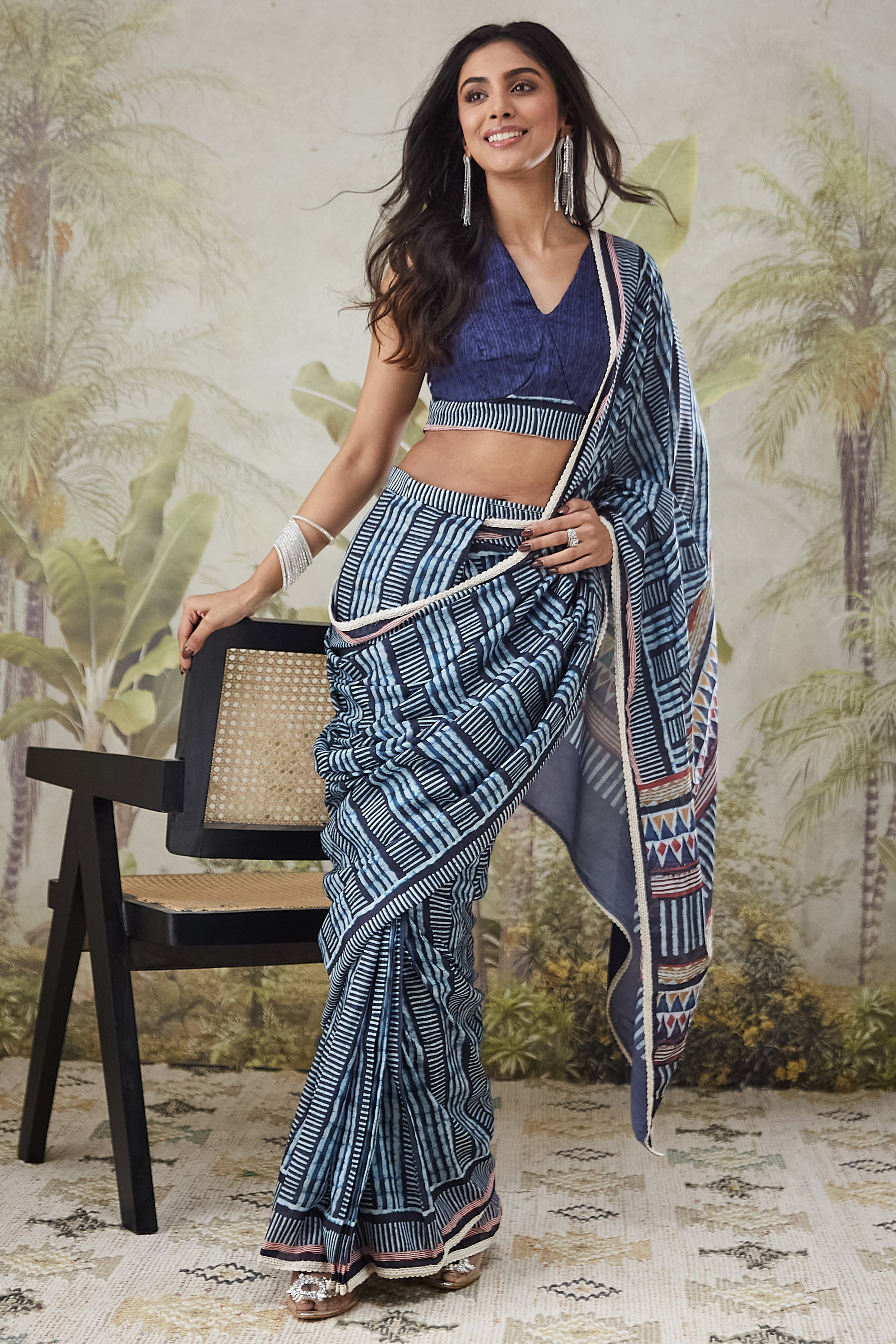 Strips Print Lace Border Ready To Wear Saree
