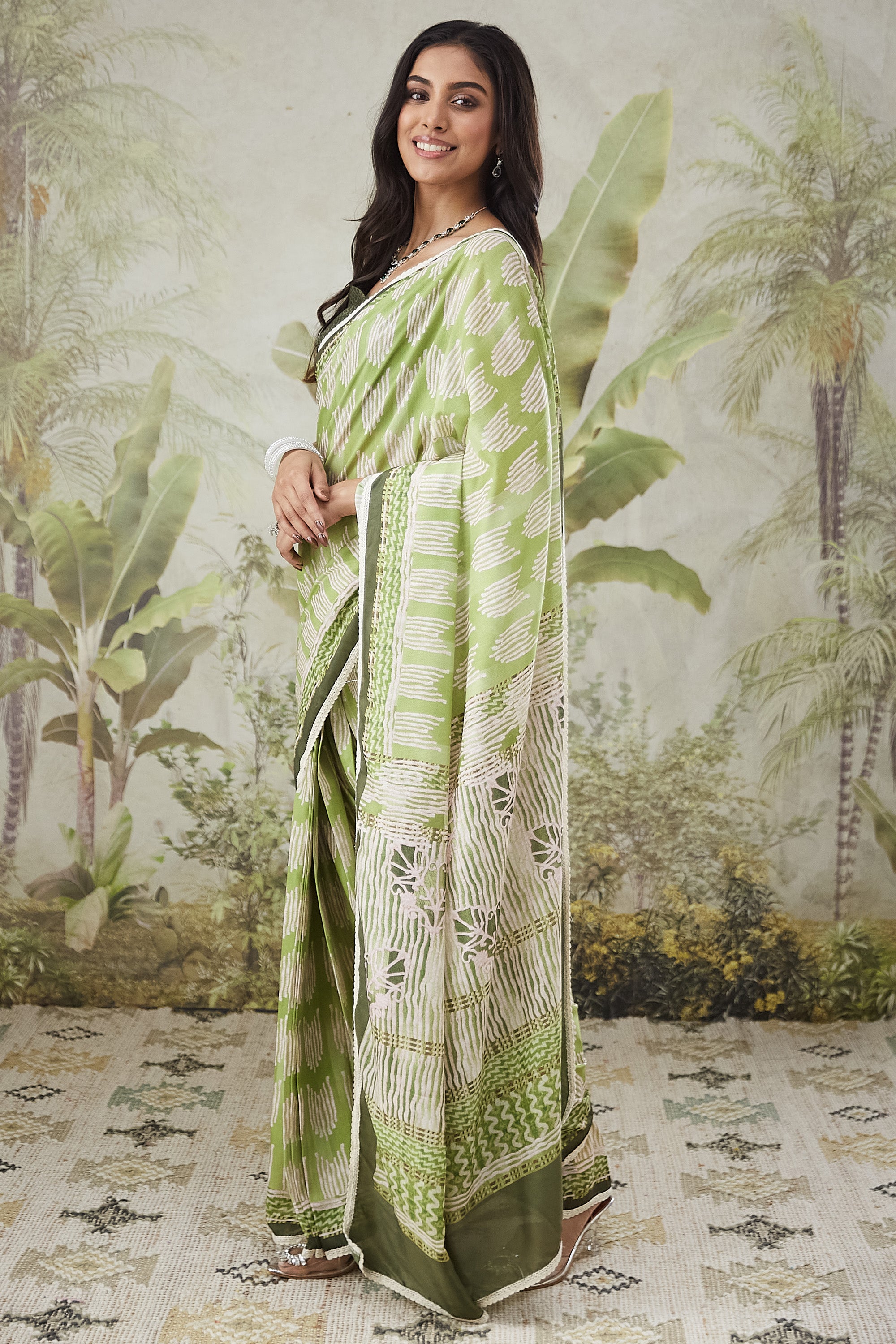 Strips Print Lace Border Ready To Wear Saree