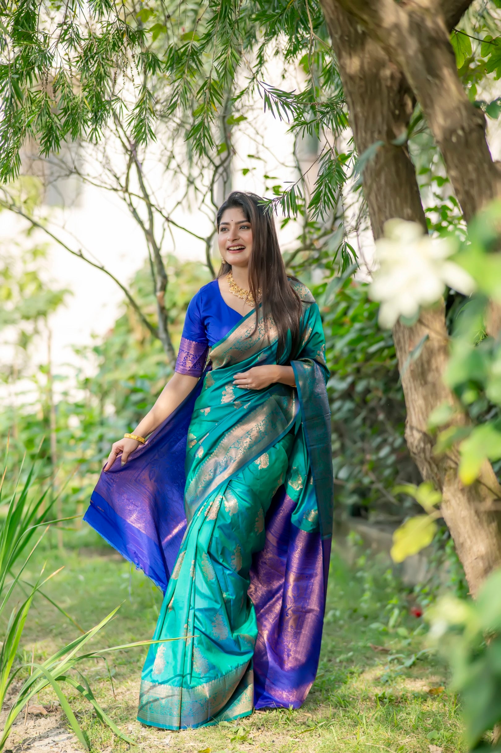 Rama Color Zari Woven Work Banarasi Silk Saree