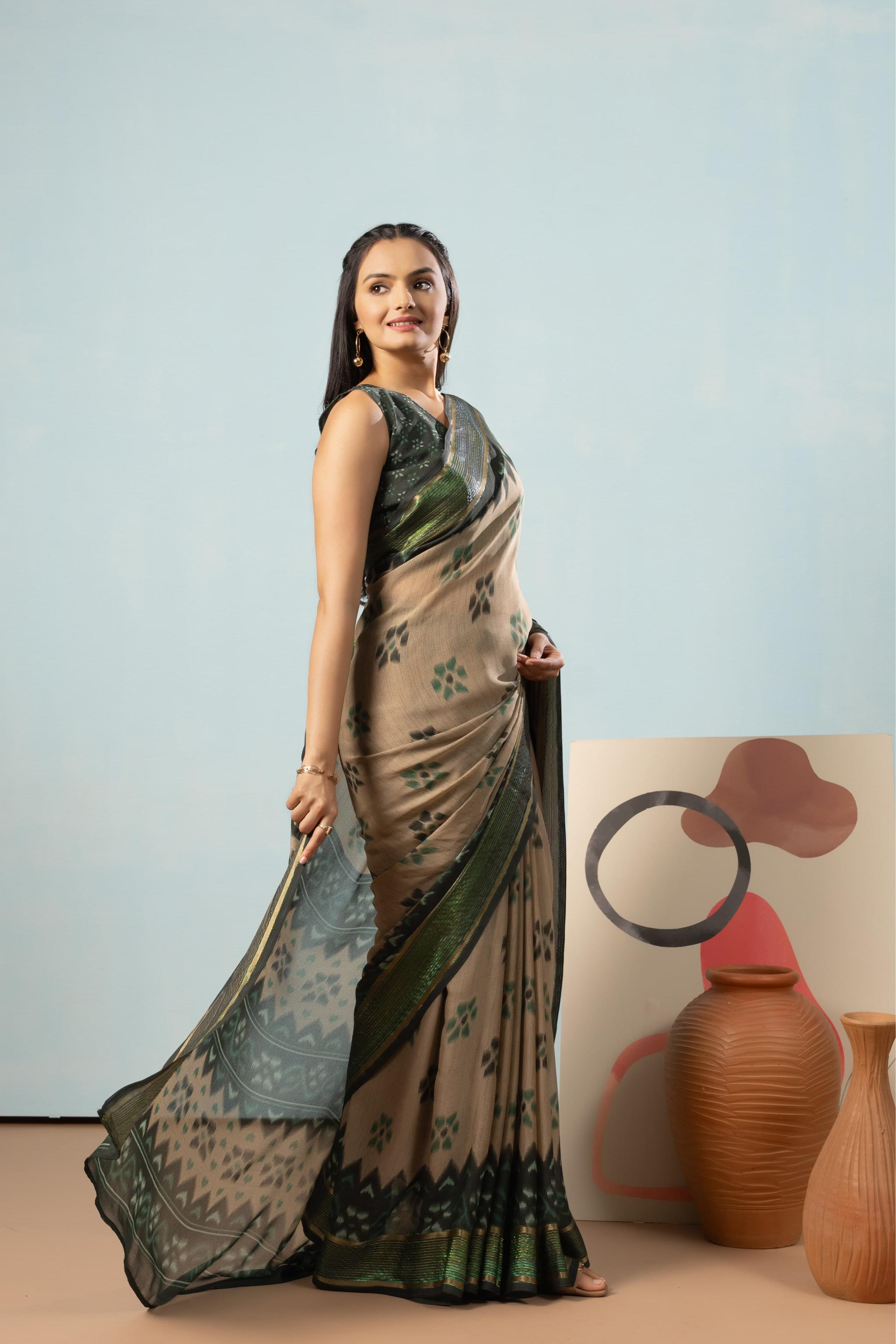 RACHNA Floral Poly Georgette Ready to Wear  Saree