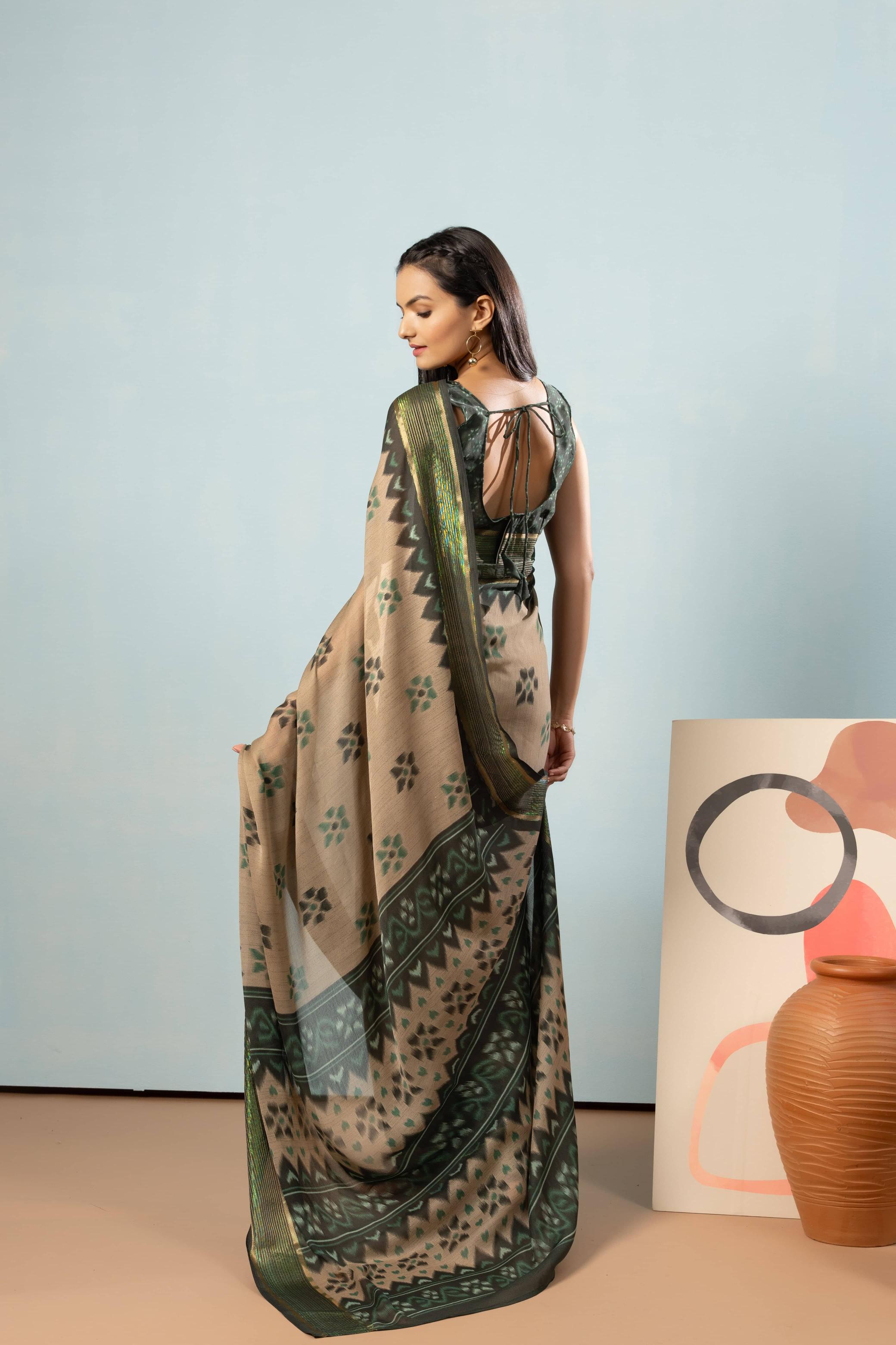 RACHNA Floral Poly Georgette Ready to Wear  Saree