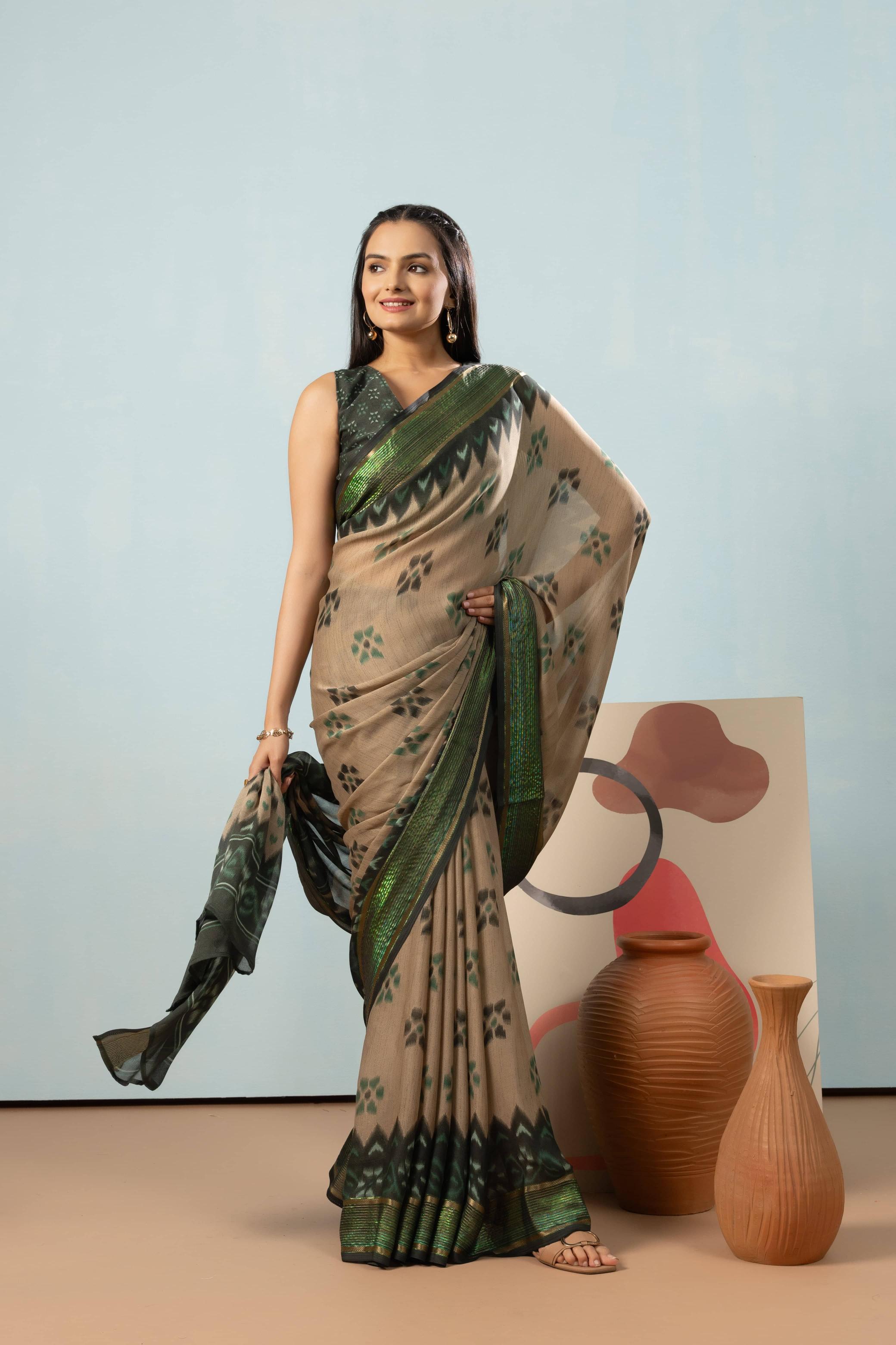 RACHNA Floral Poly Georgette Ready to Wear  Saree