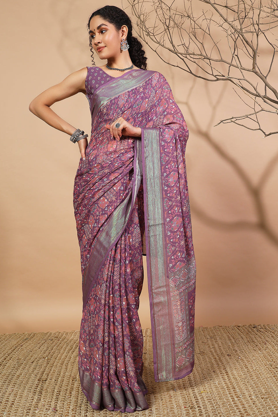 RACHNA Floral Poly Georgette Ready to Wear  Saree