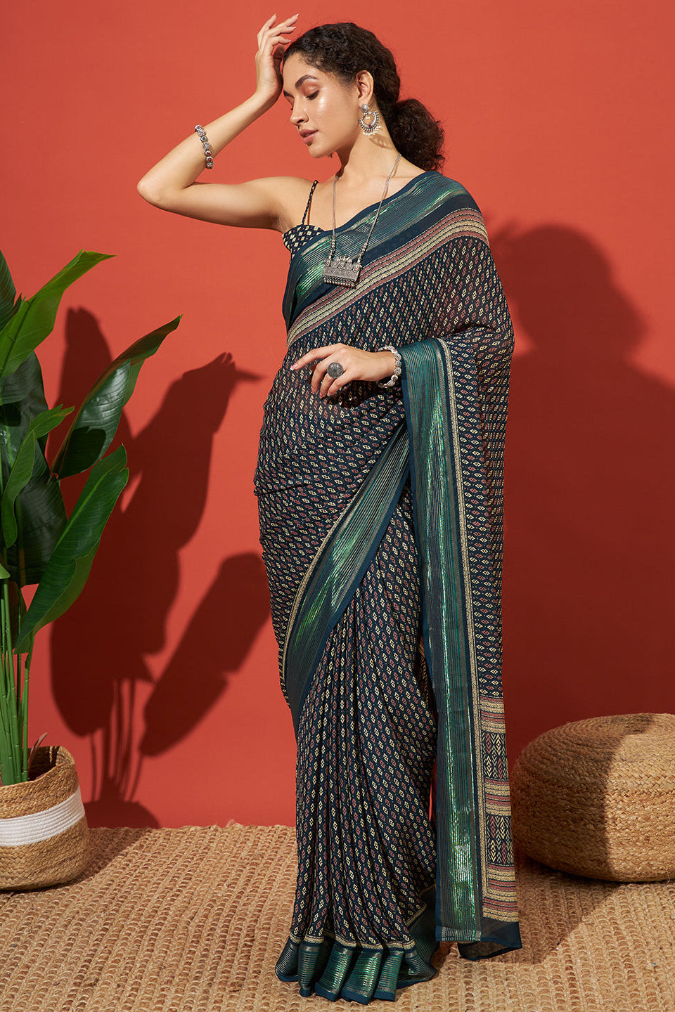 RACHNA Floral Poly Georgette Ready to Wear Saree