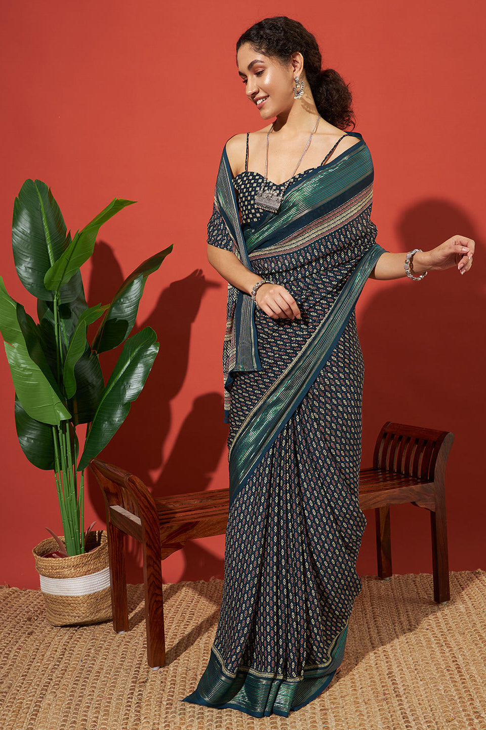 RACHNA Floral Poly Georgette Ready to Wear Saree