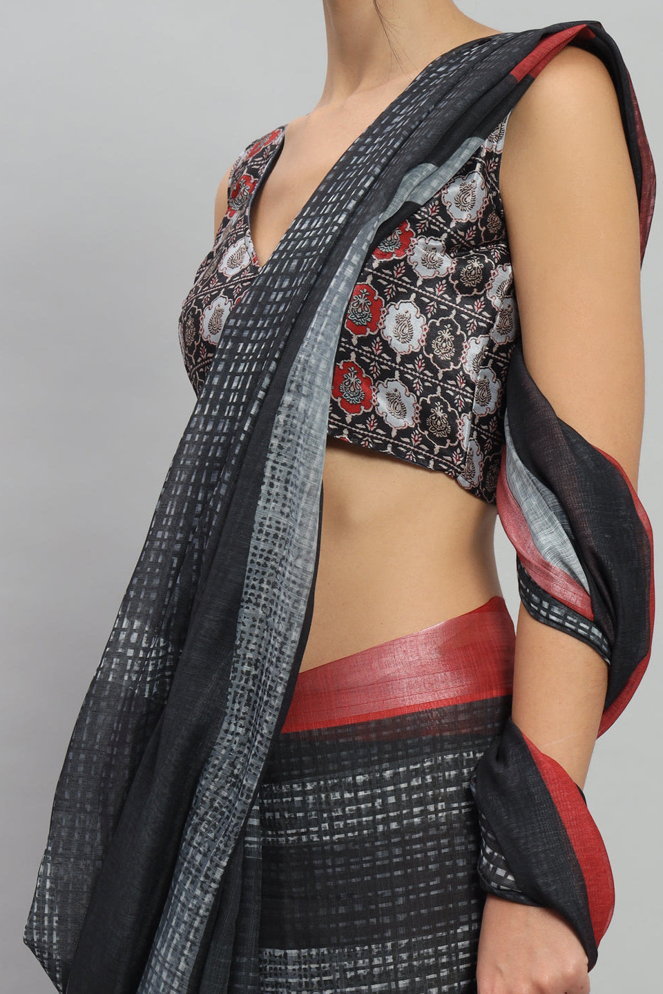 PURE DIGITAL ABSTRACT STRIPED READY TO WEAR SAREE