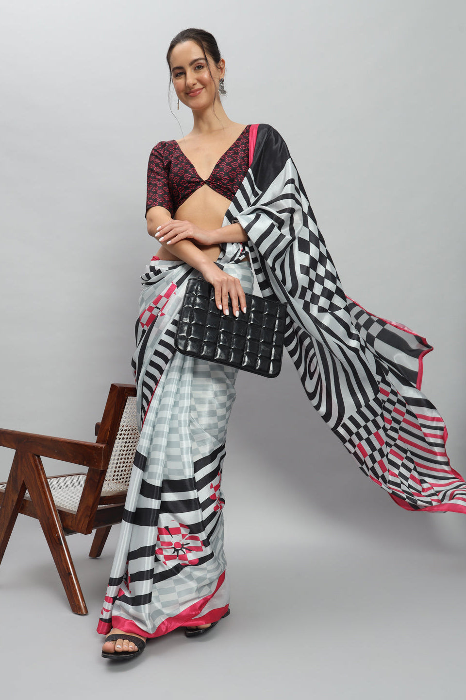 PURE DIGITAL ARTISIAN SKETCH PRINTED SAREE