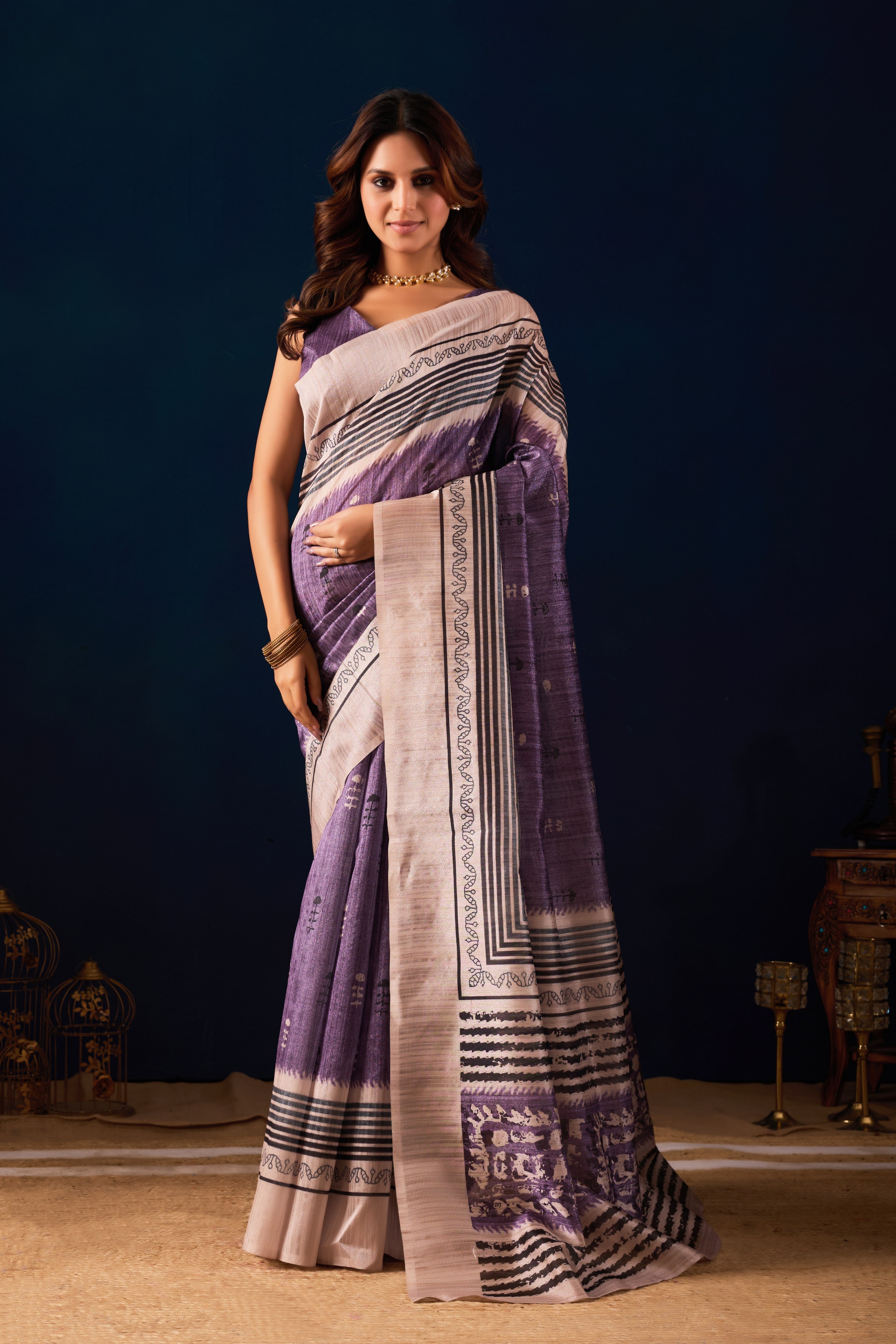 A Contemporary Fusion of Geometric Art and Pastel Grace.