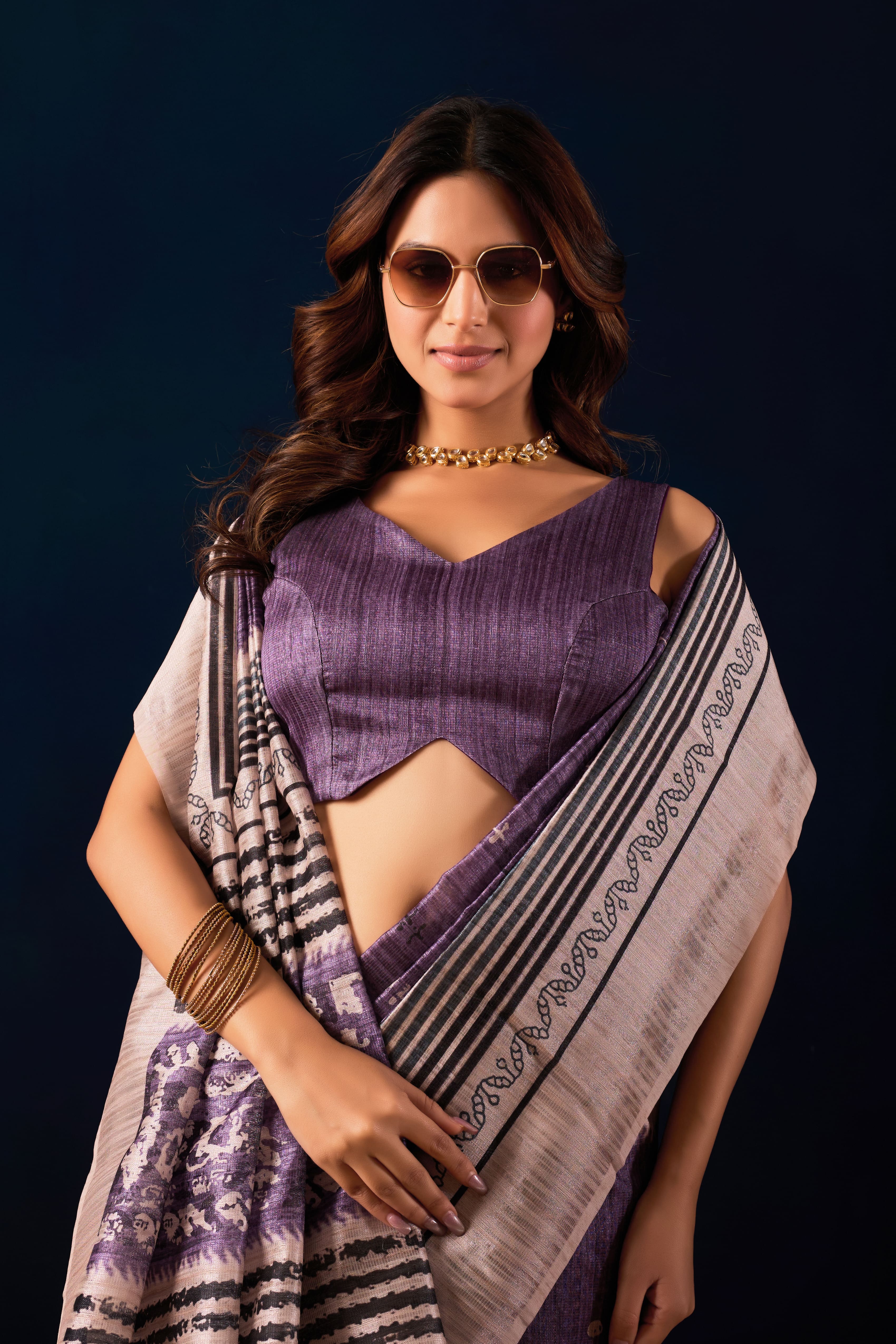 A Contemporary Fusion of Geometric Art and Pastel Grace.