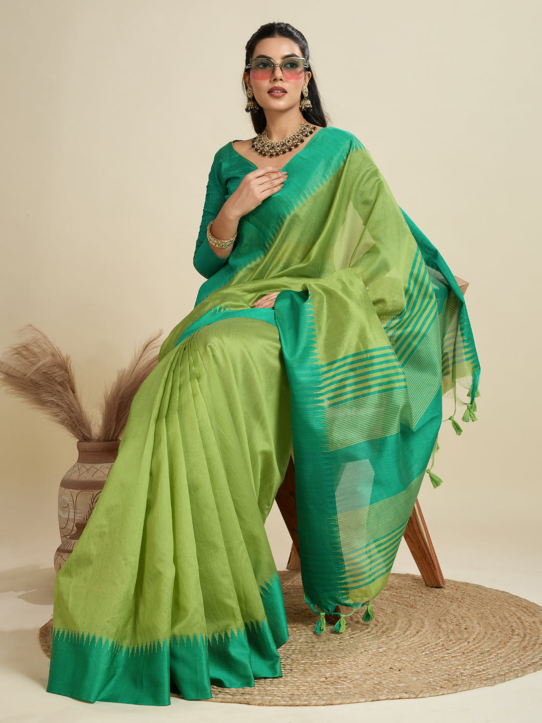 Parrot Green Raw Silk Temple Border Traditional Silk Saree