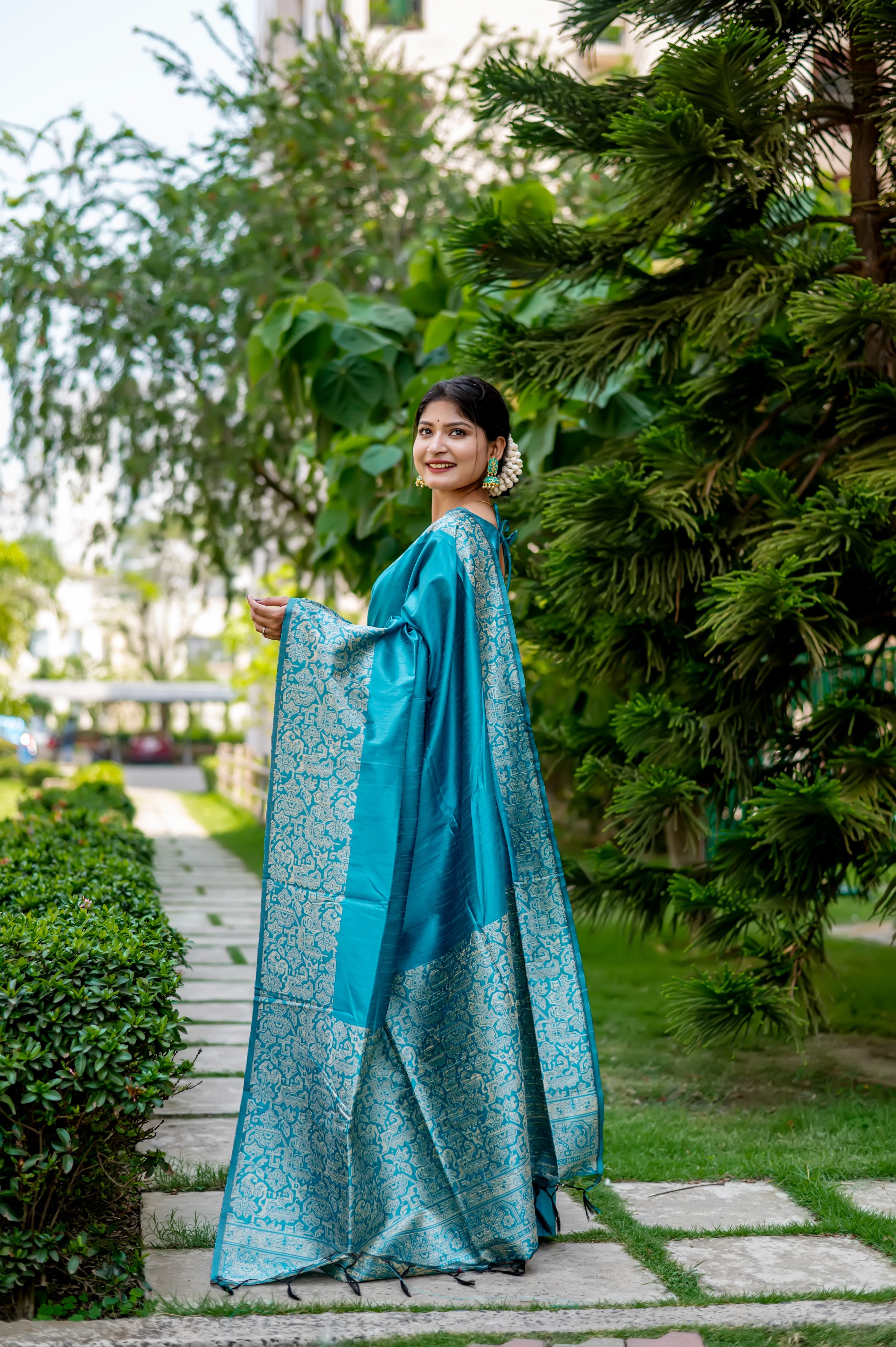 Firozi Color Handloom Raw Silk Traditional Saree