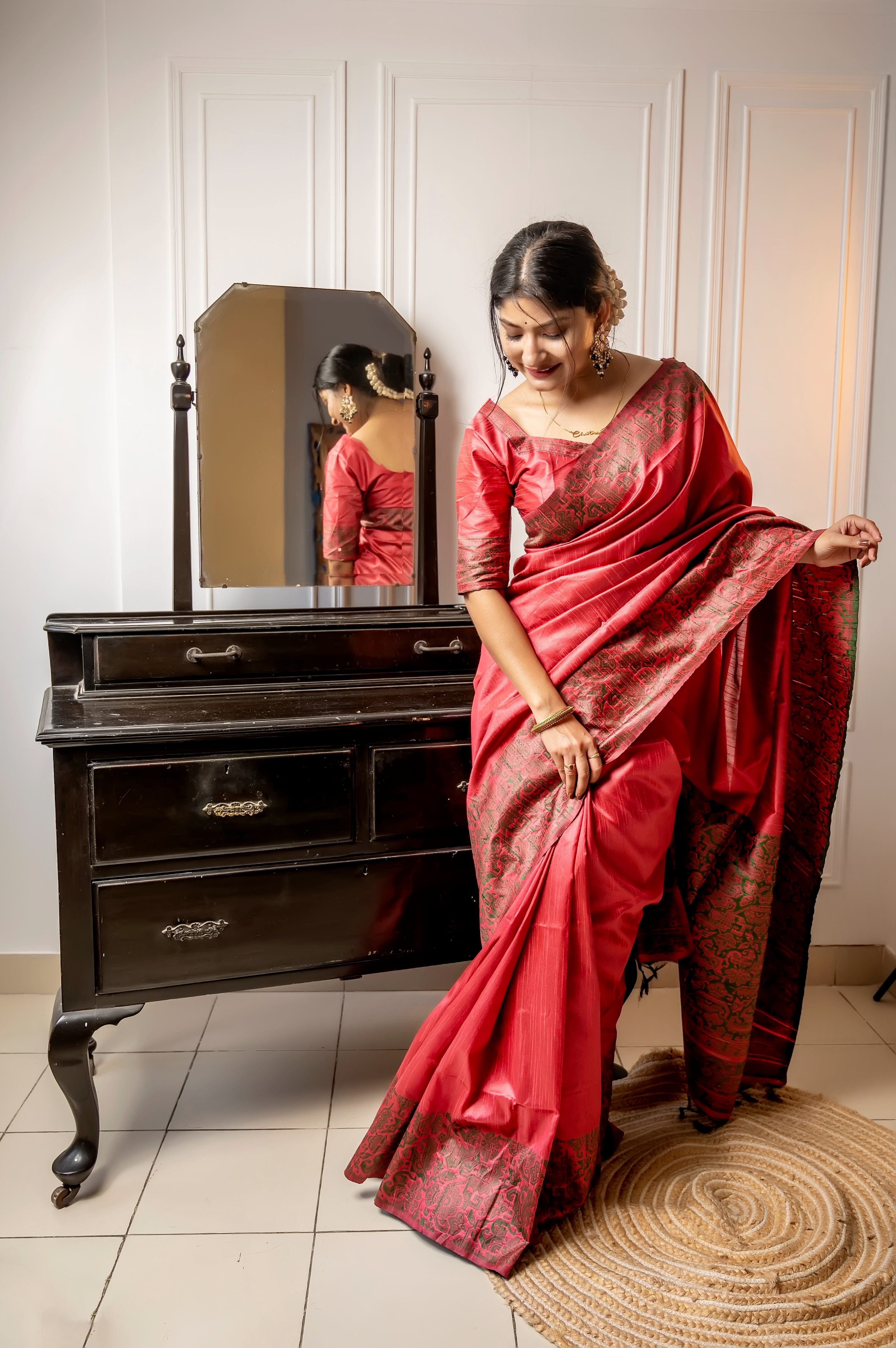 Gajri Color Handloom Raw Silk Traditional Saree