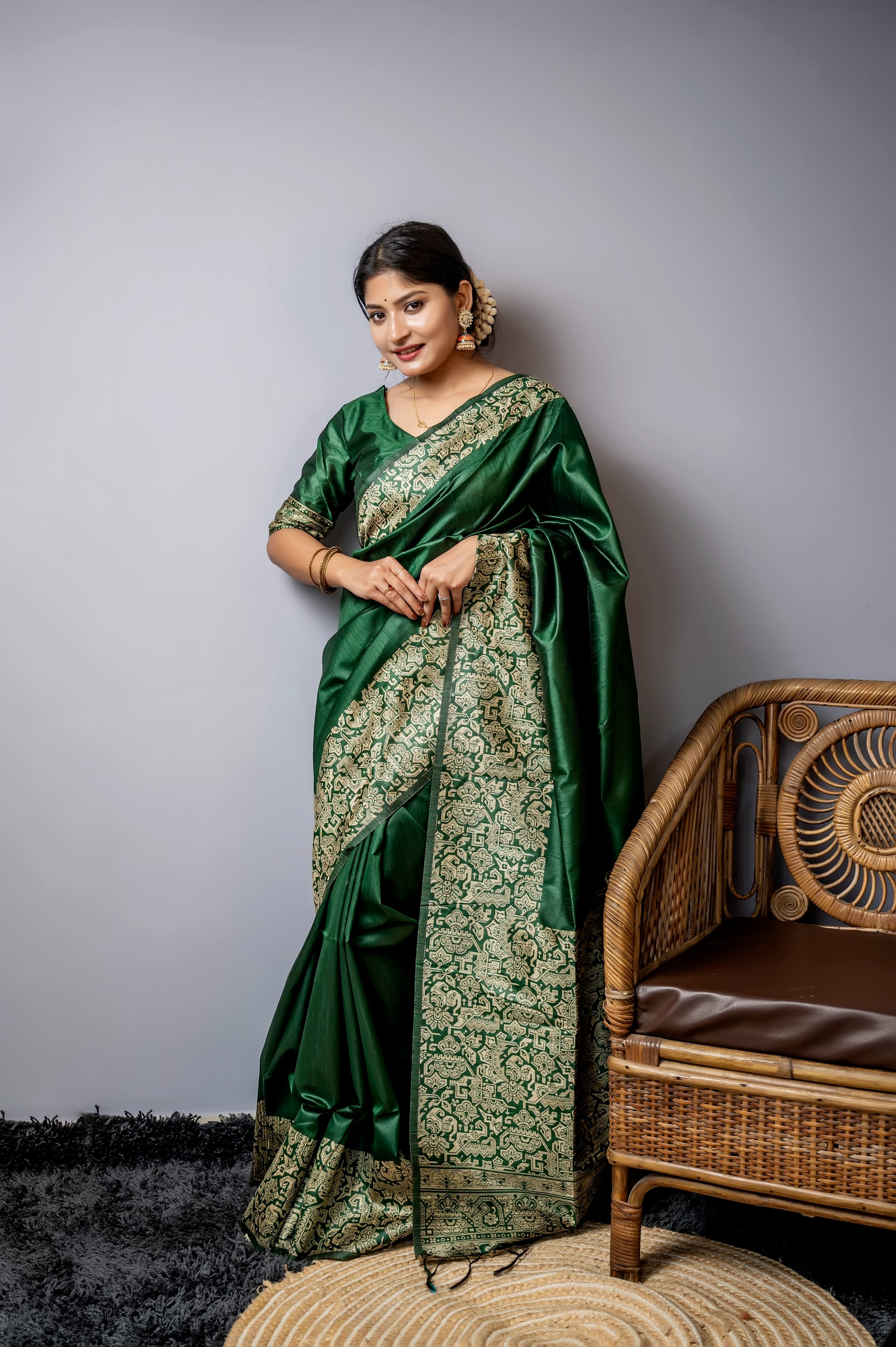 Green Color Handloom Raw Silk Traditional Saree