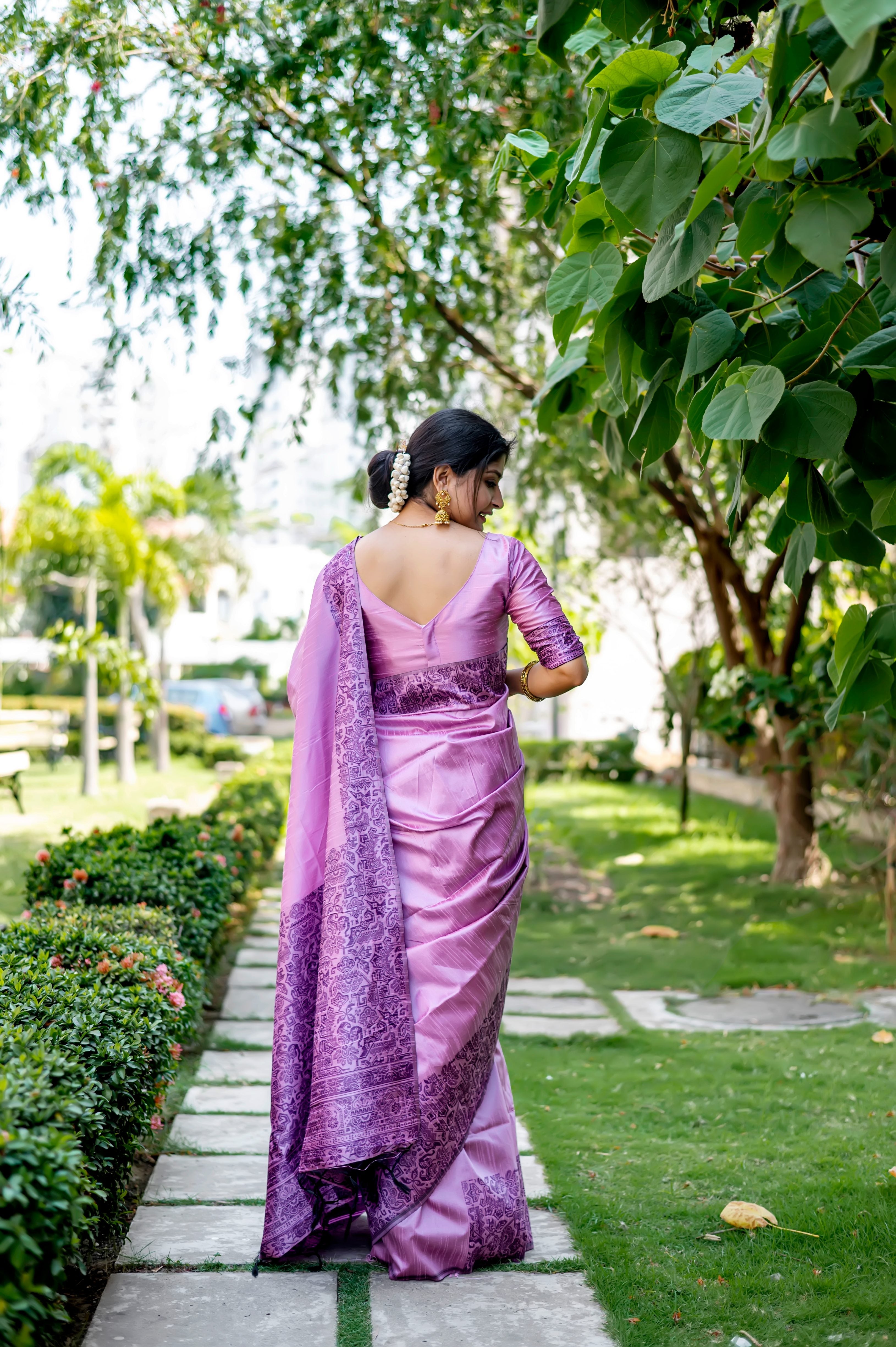 Light Purple Color Handloom Raw Silk Traditional Saree