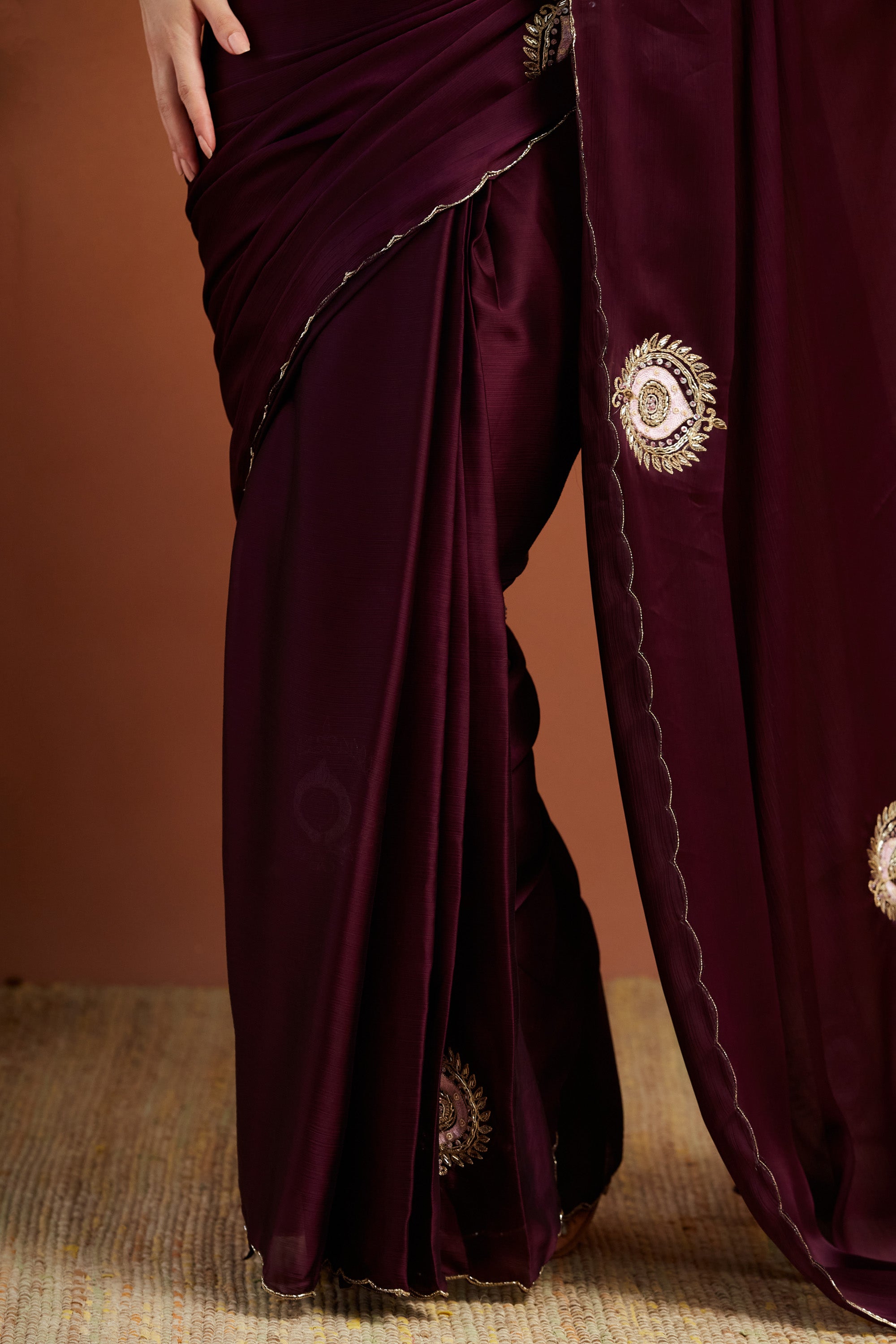 A professional, descriptive title that highlights the luxury and craftsmanship.
